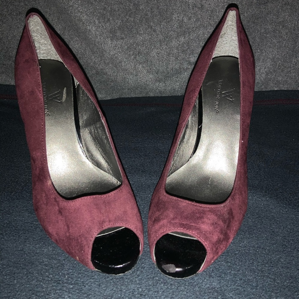 Brand new mauve suede heels